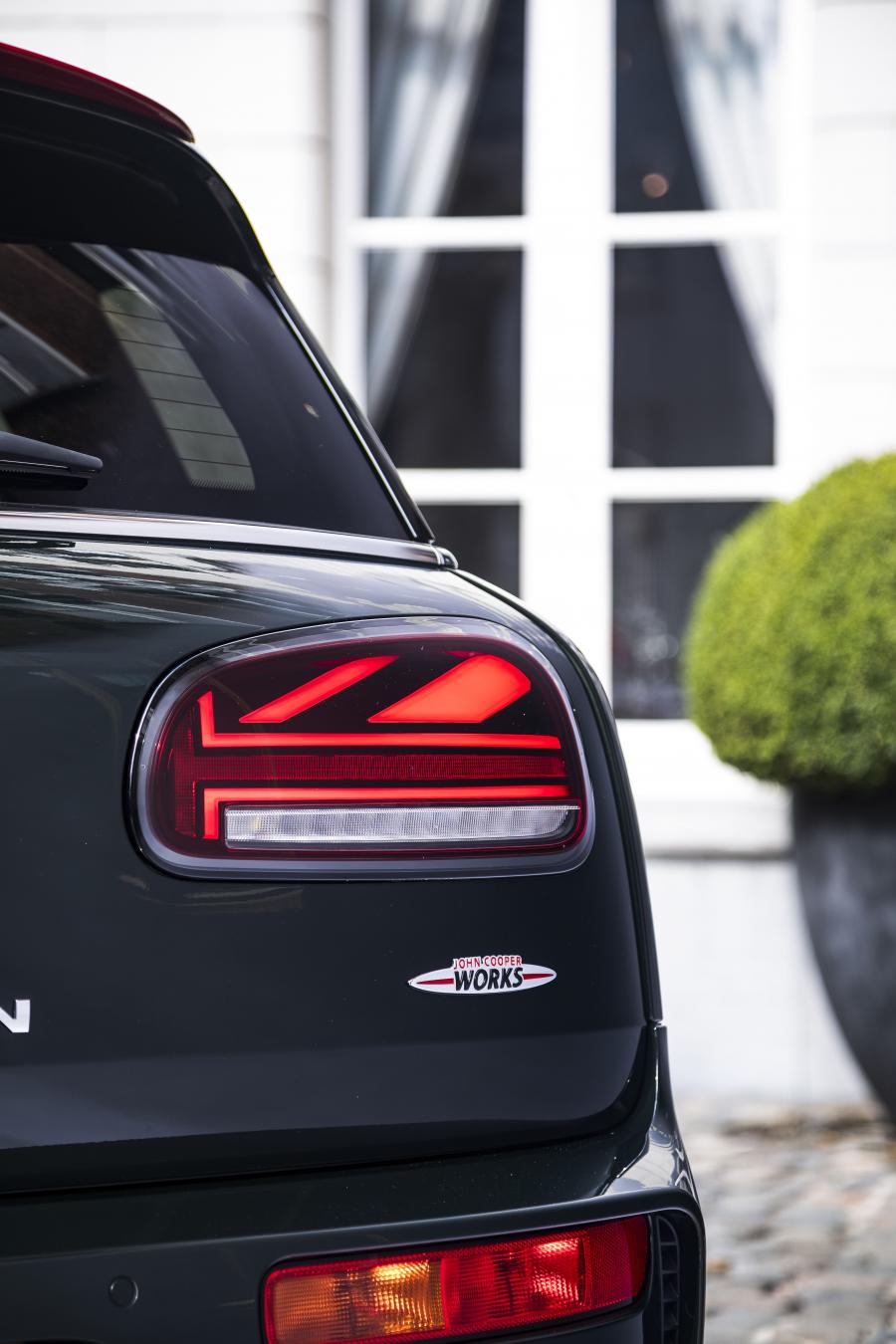 Детали экстерьера Mini John Cooper Works Clubman (F54) 2019 года  (UK) (фото 22 из 27)